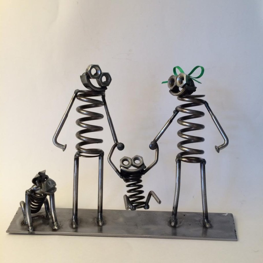 Фигурки из металла