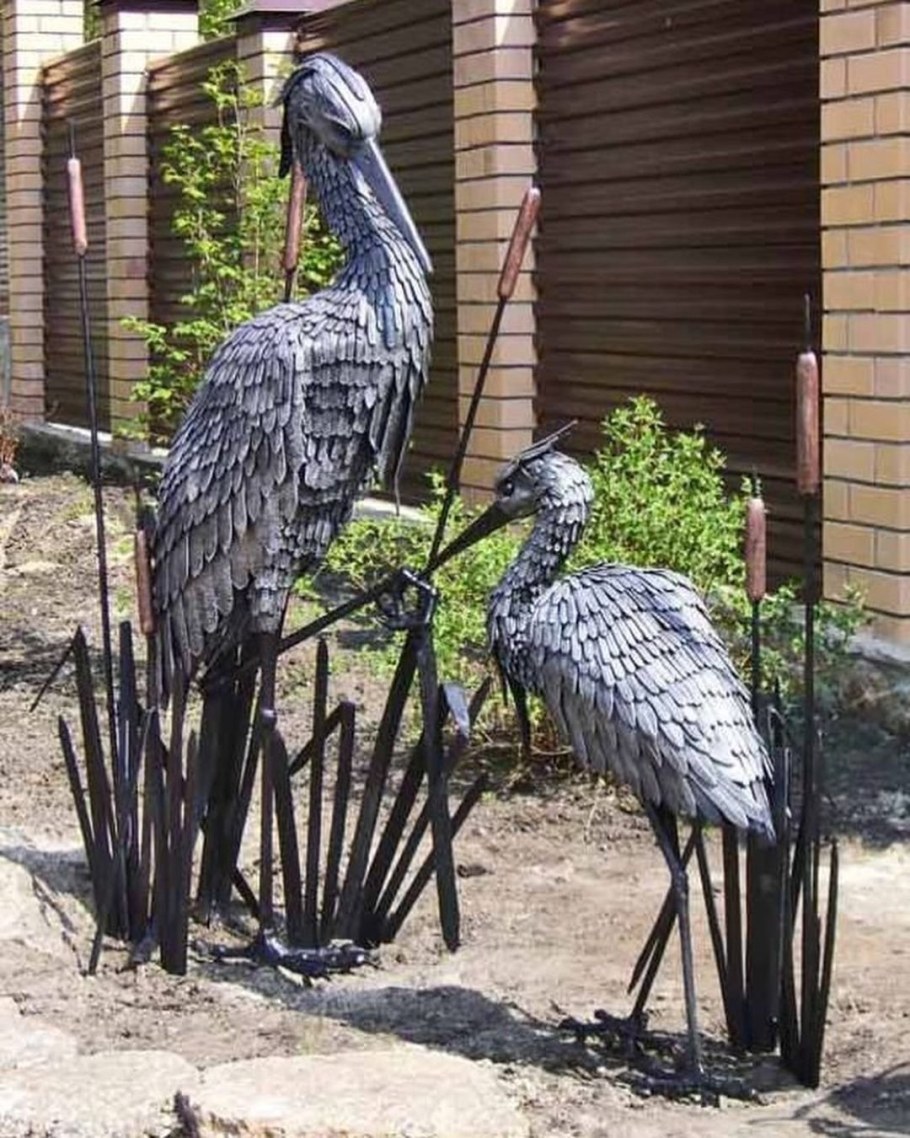 Кованые скульптуры для сада