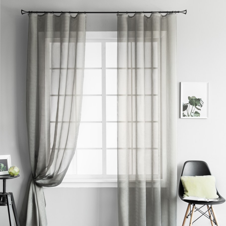 Серые шторы из органзы