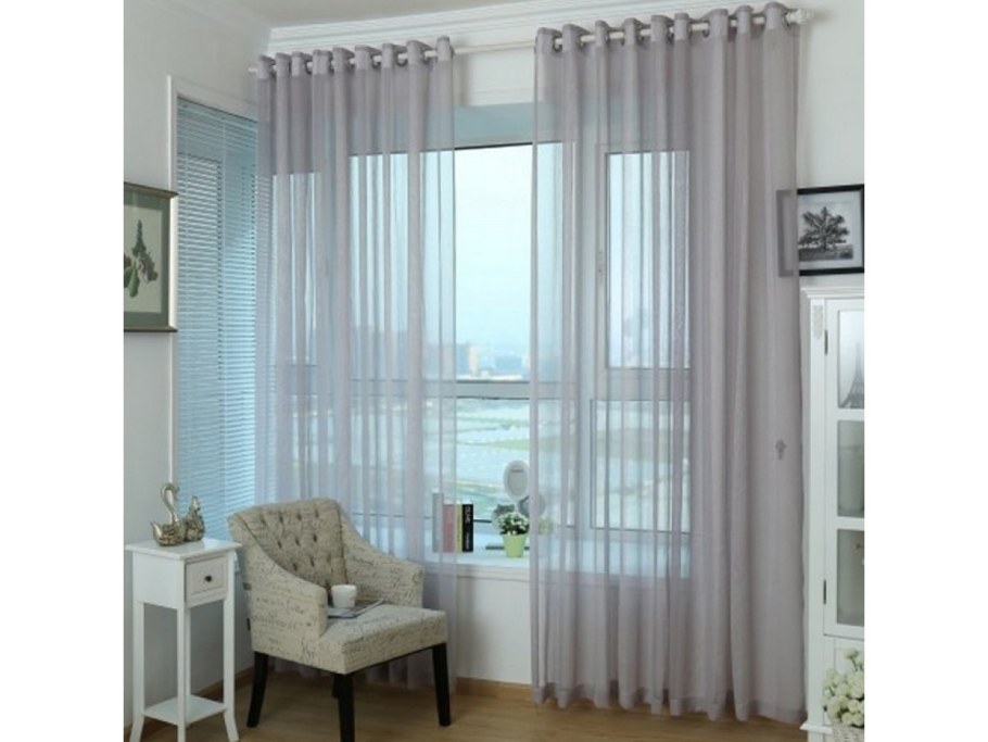 Шторы вуаль на окно в гостиную