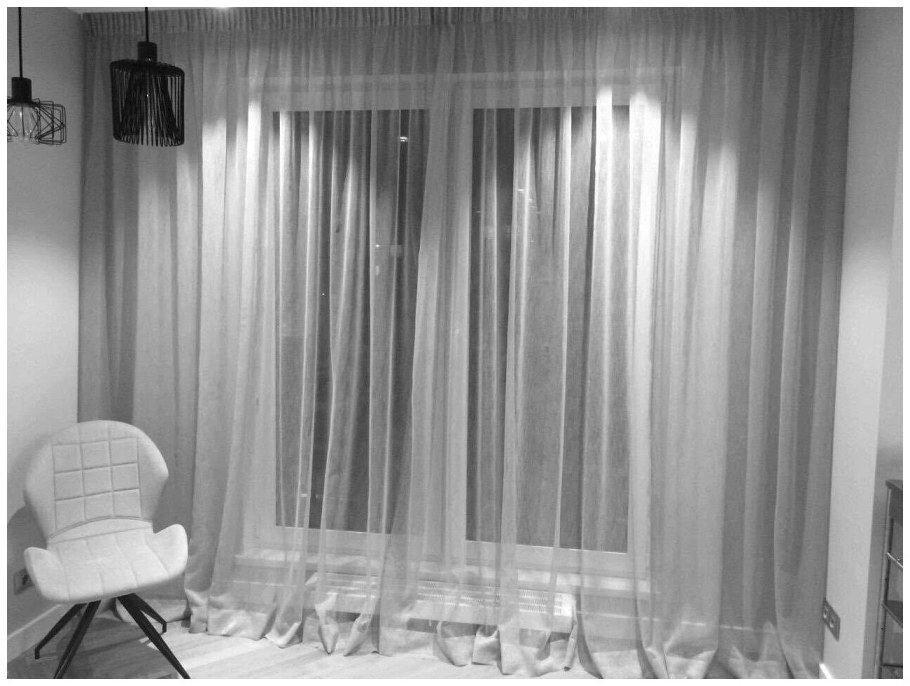 Тюль на окне без штор