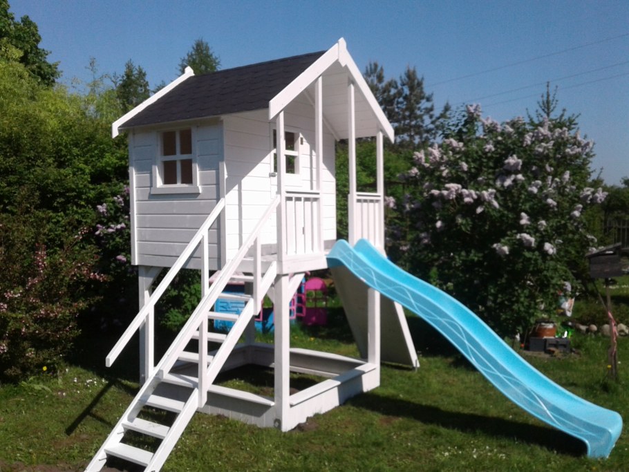 Детский уличный домик
