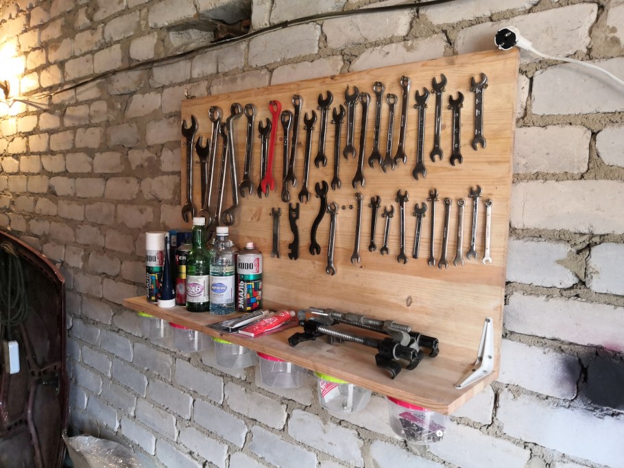 Полка в гараж