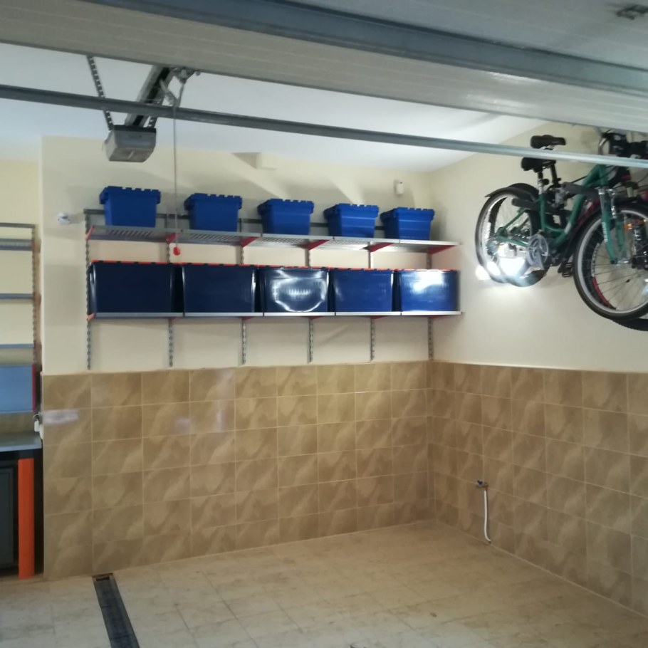 Полки в гараже