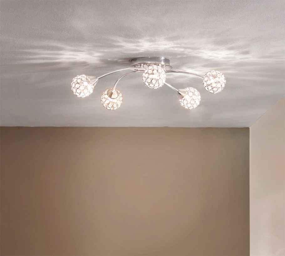 Эгло потолочная люстра