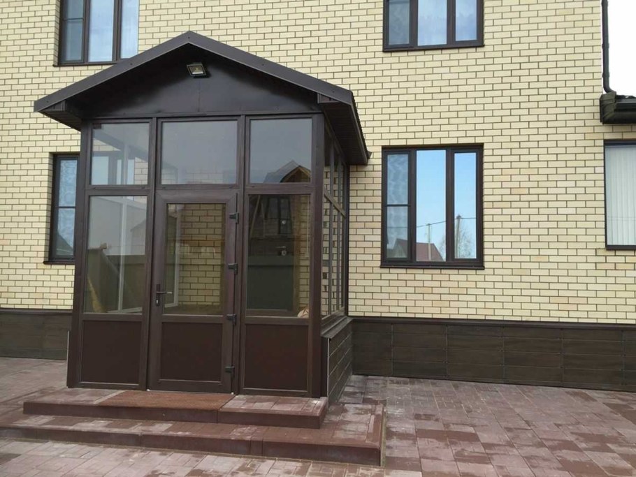 Тамбур входной группы