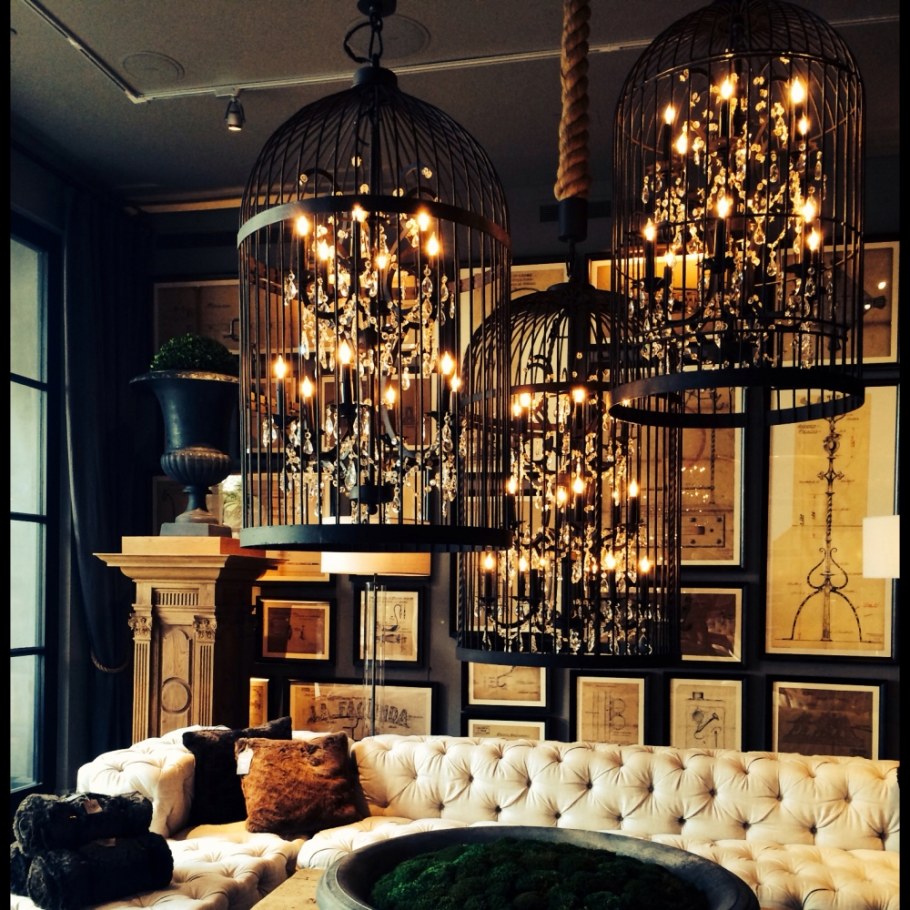 Хрустальная люстра в интерьере лофт