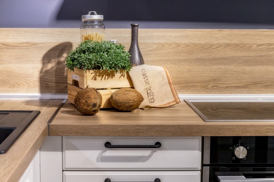 Пластиковые столешницы Эггер