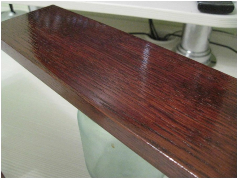 Красное дерево махагон лакированное