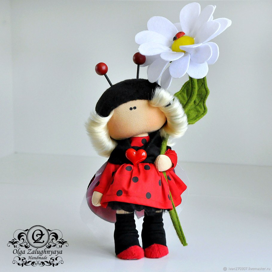 Кукла пупс Божья коровка