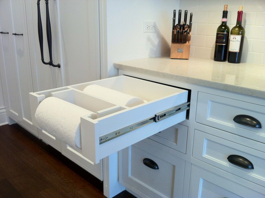 Встроенная хлебница в кухню