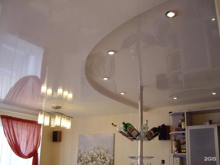 Двухуровневые натяжные потолки на кухне