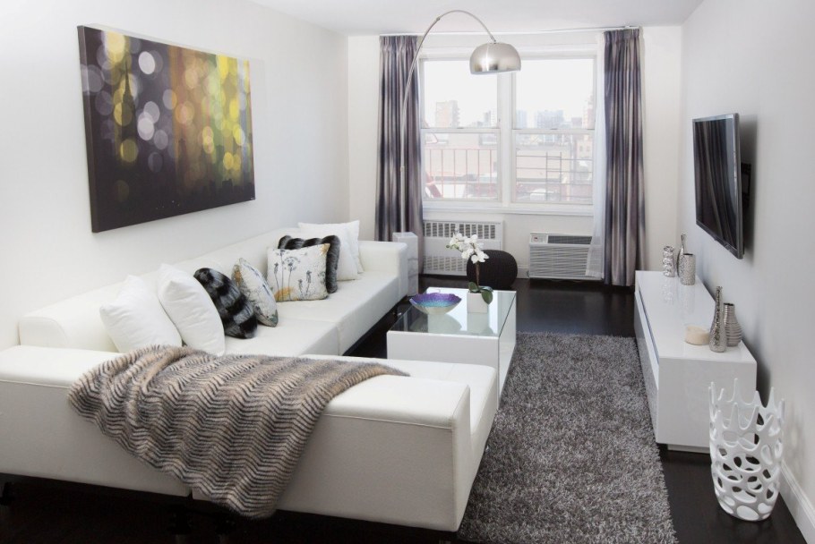 Маленькая гостиная дизайн для расширения пространства