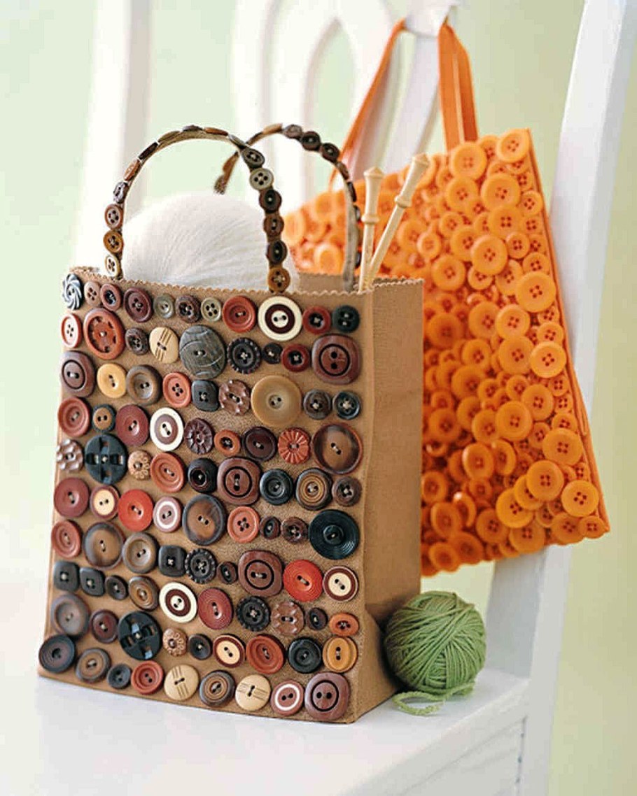 Сумки декорированные пуговицами