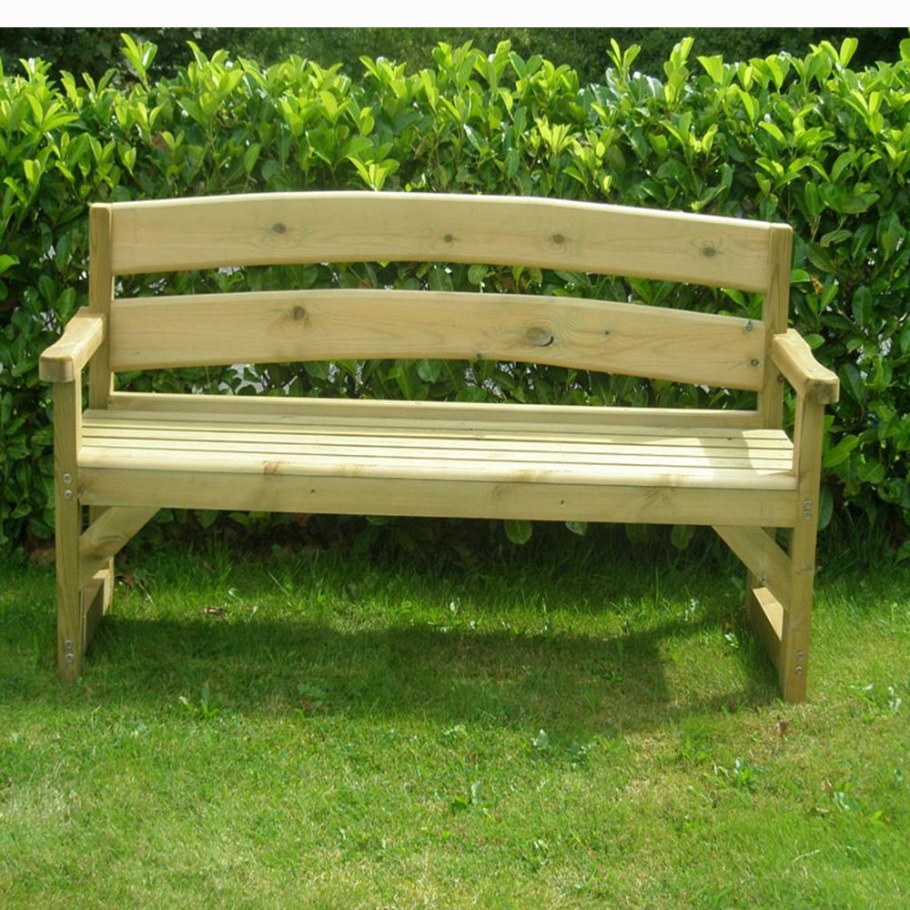 Скамья деревянная