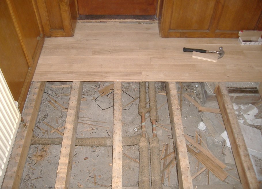 Деревянный пол