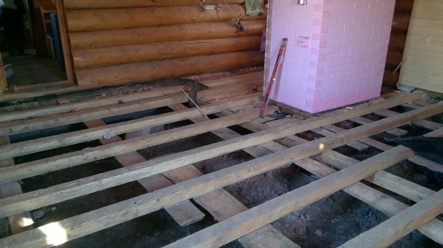 Пол на даче