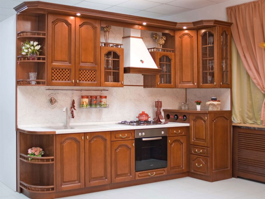 Кухонный гарнитур классика угловой