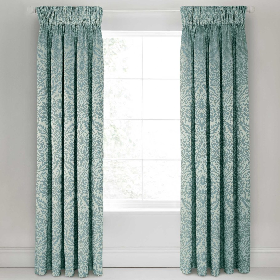 Бирюзовые шторы