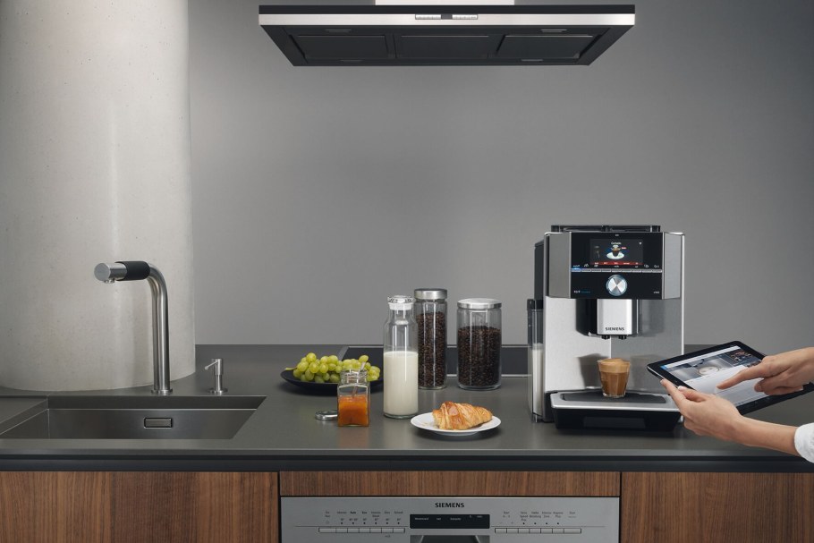 Встраиваемая кофемашина Smeg cmsc451