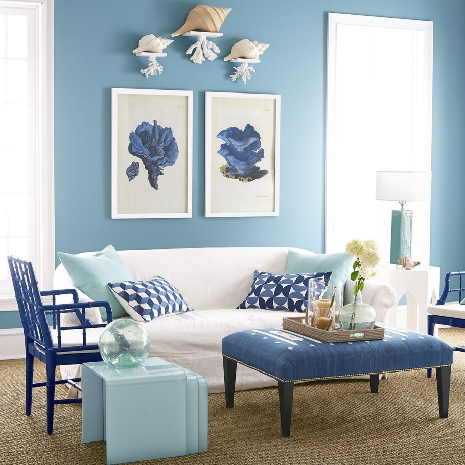 Бело голубой интерьер