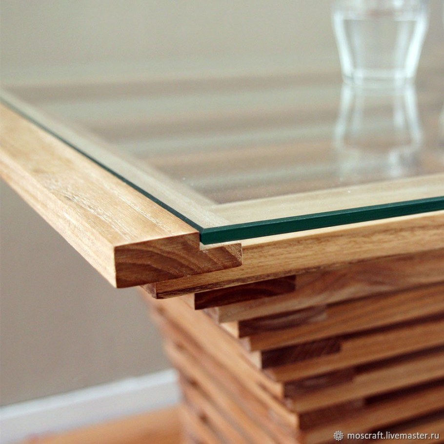 Деревянная столешница со стеклом