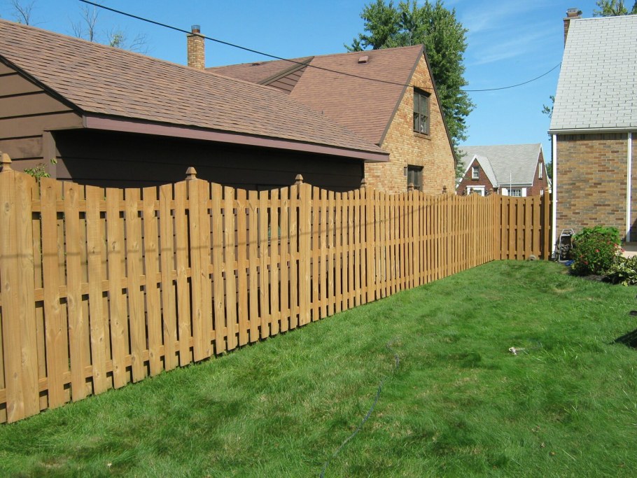 Деревянный забор