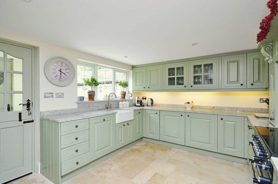 Кухня Прованс минт зеленый