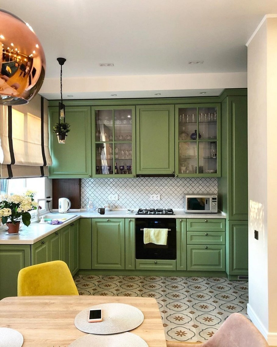 Кухня в оливковых тонах