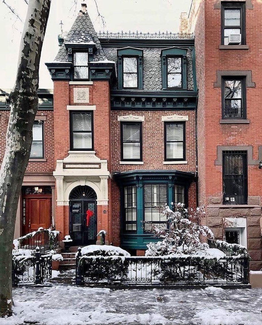 Браунстоун Нью-Йорк