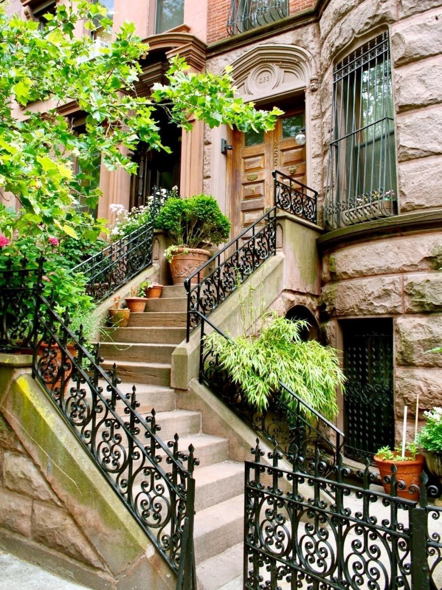 Нью Йорк крылечки