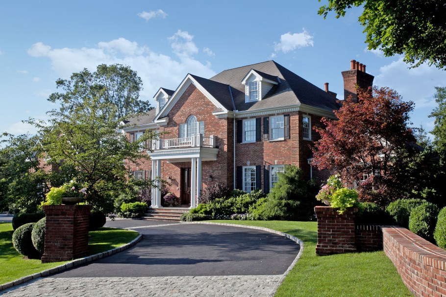 Pelham пригород Нью Йорка