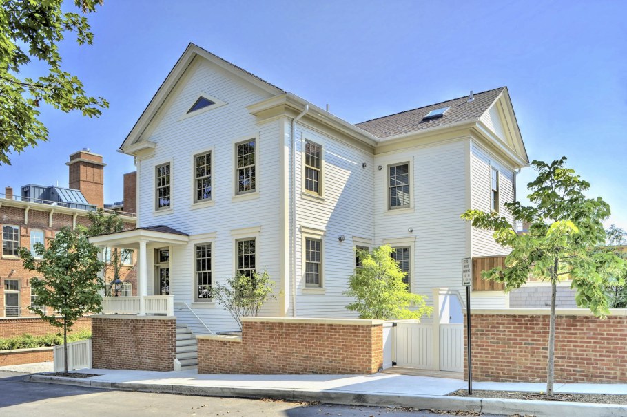 Дом в пригороде Нью-Йорка