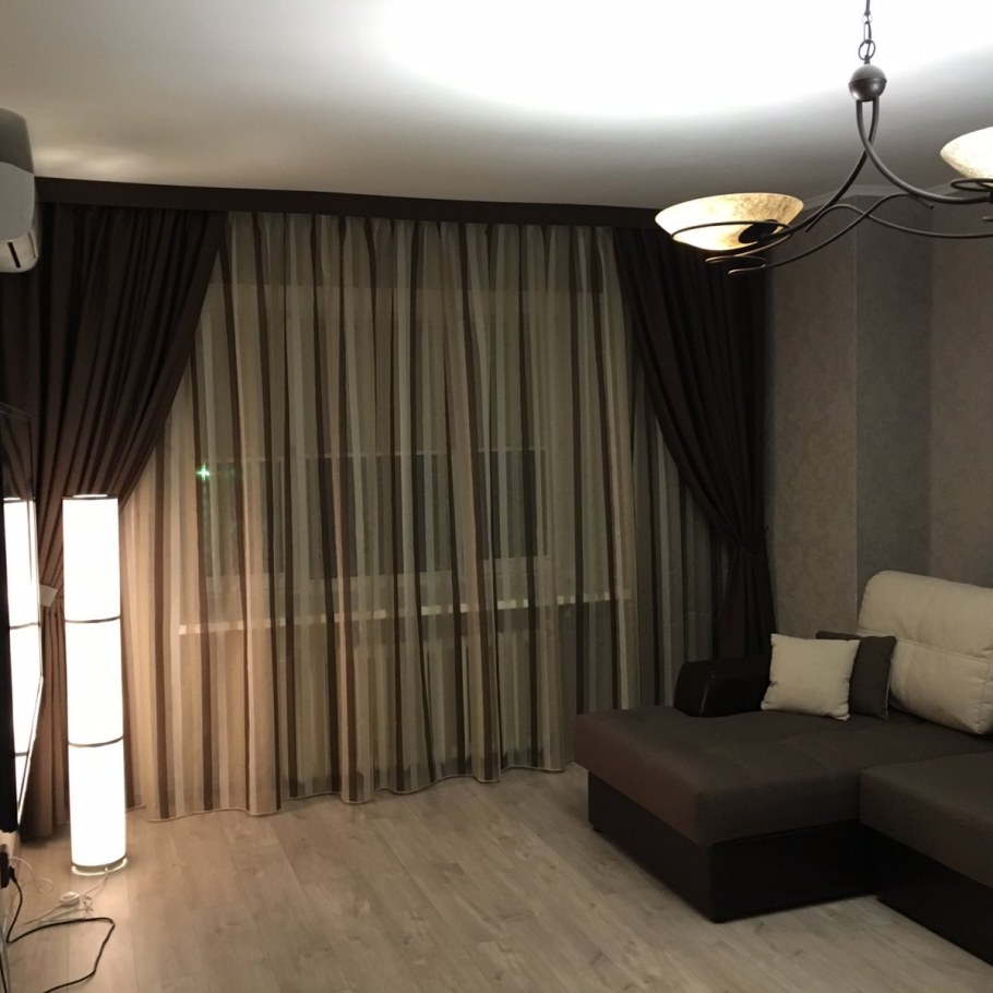 Шторы в гостиную в современном