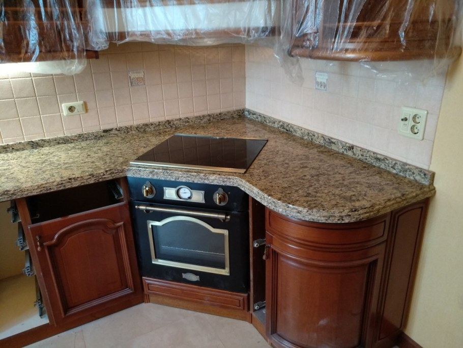 Гран Санта Сицилия столешница