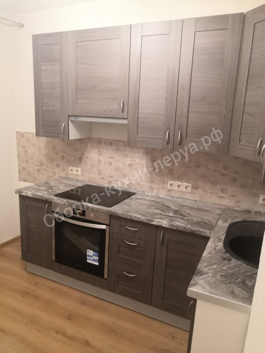 Петергоф грей кухня Леруа