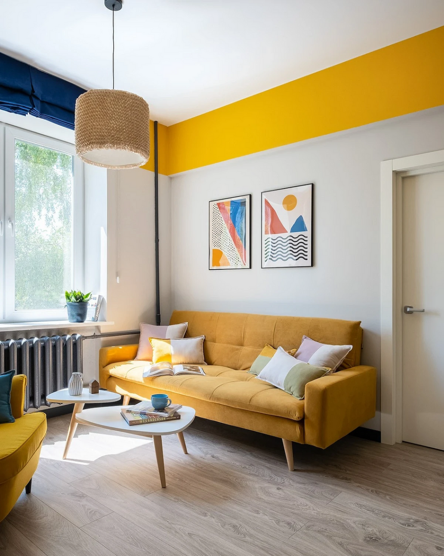 Желтый диван в интерьере