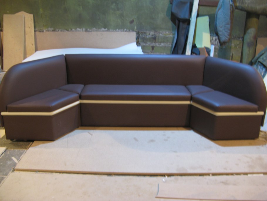 Эркерный диван из модулей