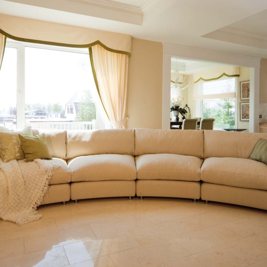 Диван угловой полукруглый