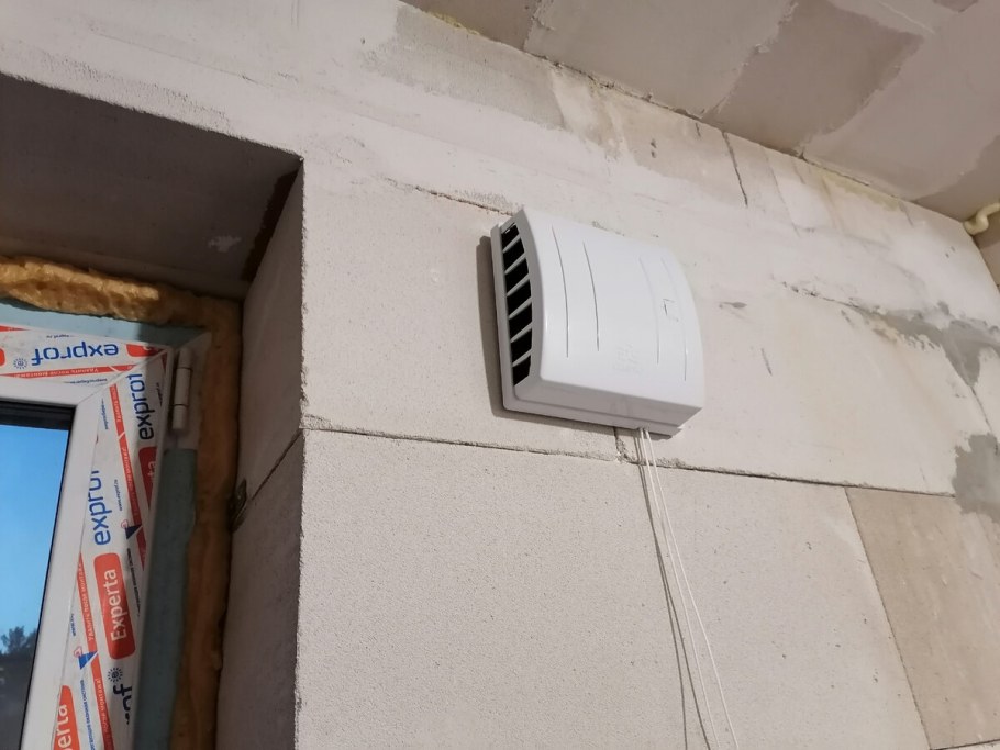 Альпийская форточка на пластиковое окно