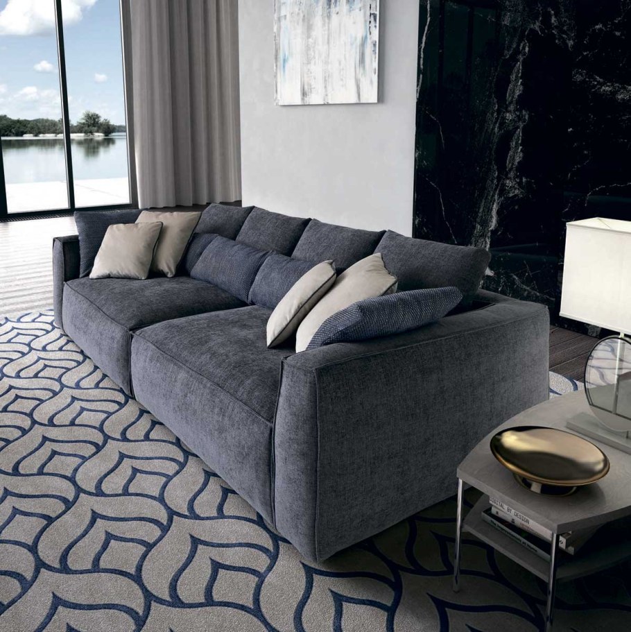 Диван модный современный