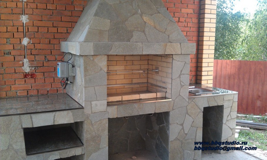 Барбекю из блоков