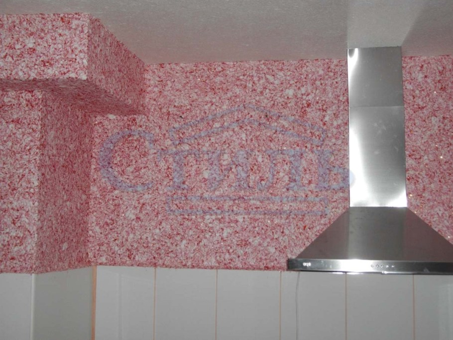 Кухня отделанная жидкими обоями