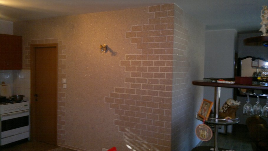 Жидкие обои на кухне фото