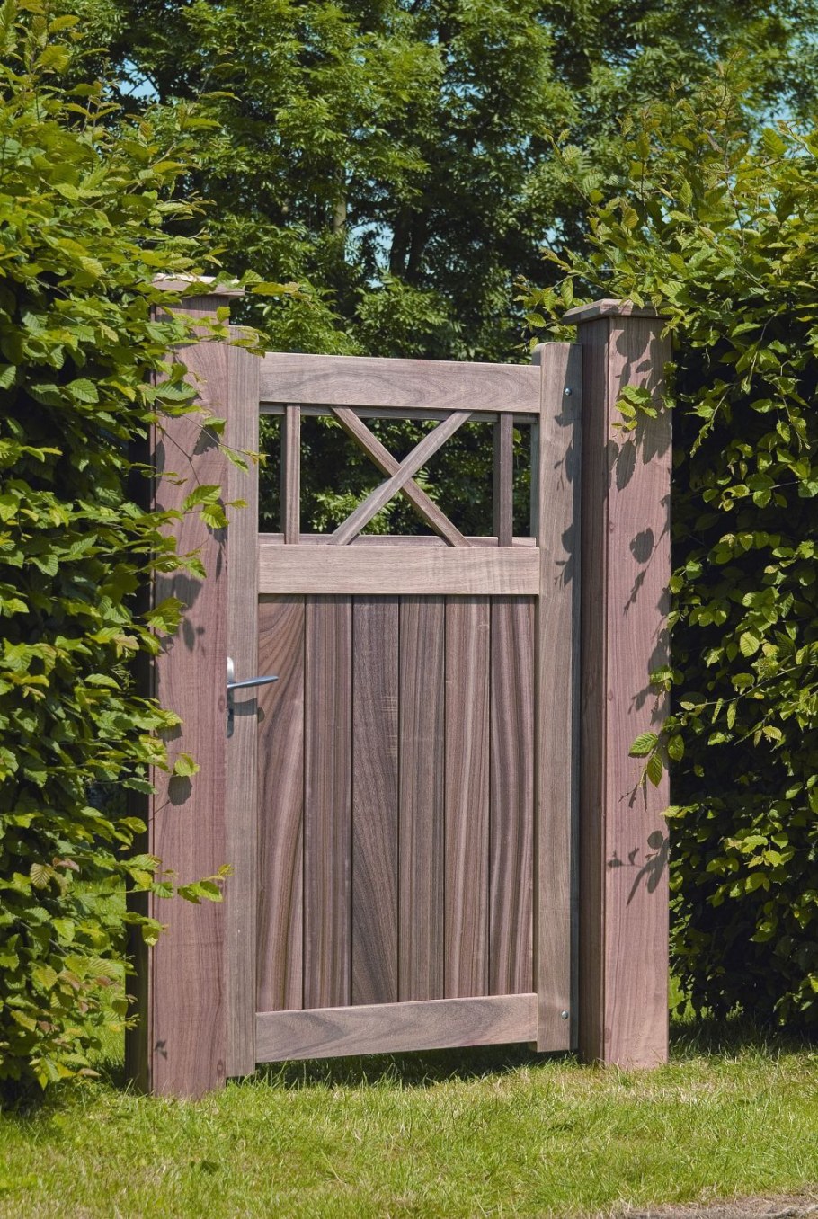 Деревянная калитка для забора