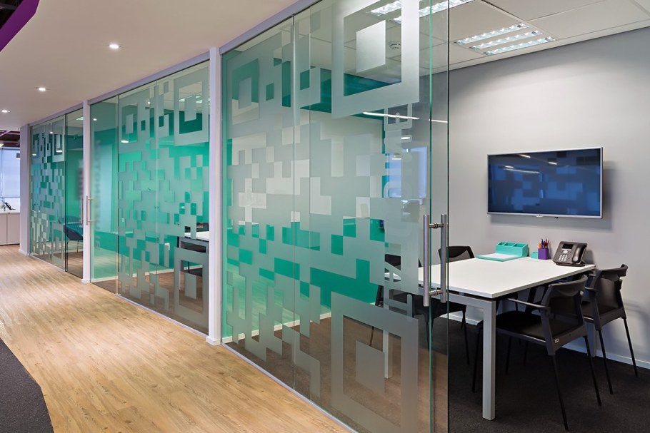 Стеклянные звуконепроницаемые перегородки