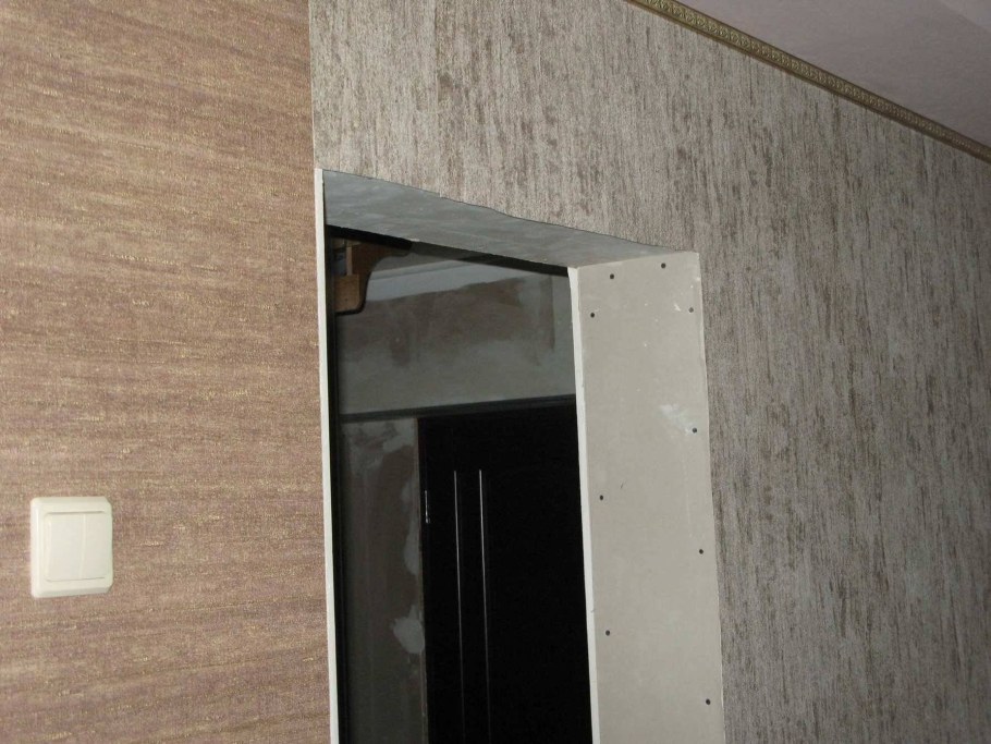 Отделка проема МДФ панелями