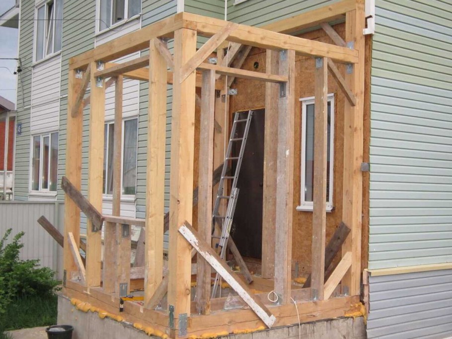 Пристройка к деревянному дому