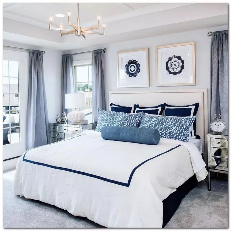 Спальня в бело голубом цвете