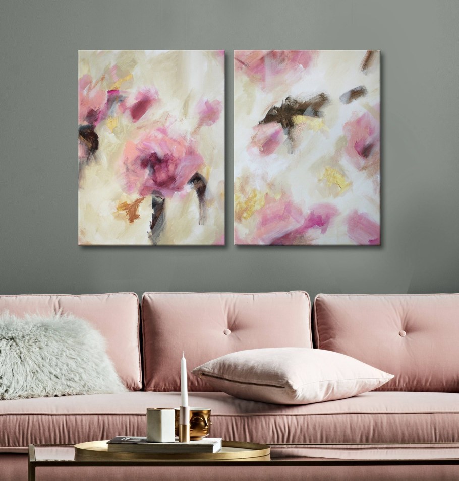 Розовая картина в интерьере